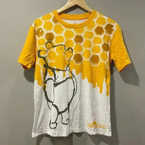Disney Hong Kong Winnie The Poo All Over Print T-Shirt